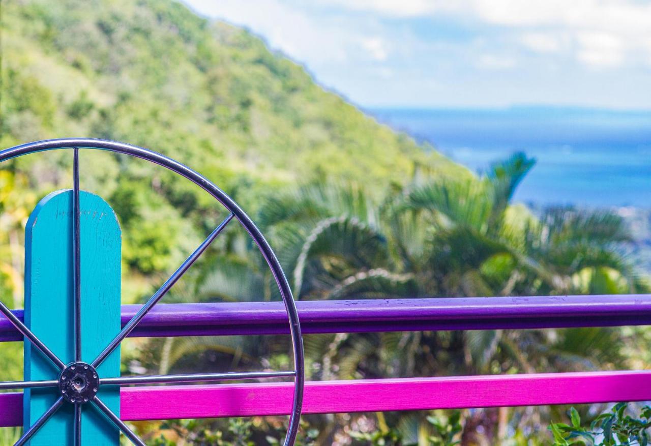 Piton Bungalows Ecolodges Deshaies Bagian luar foto