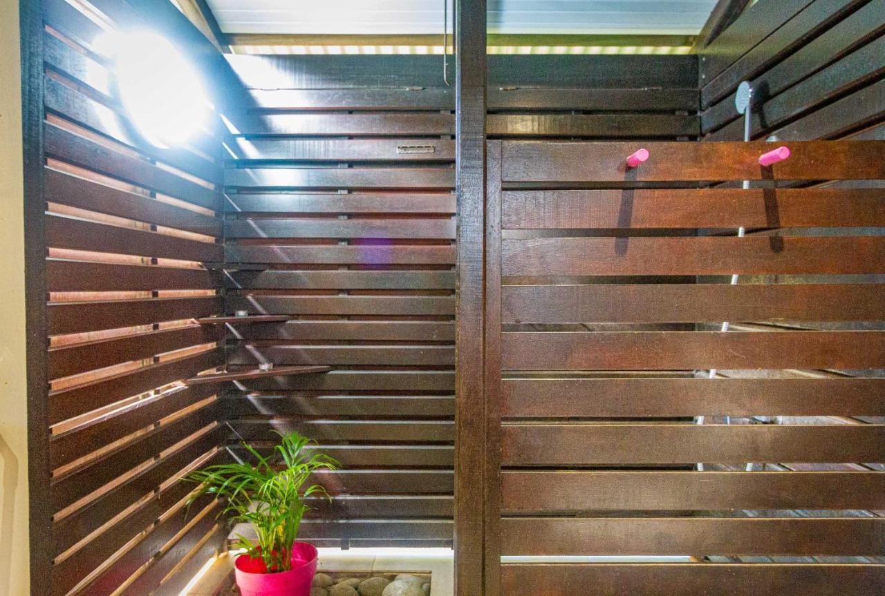Piton Bungalows Ecolodges Deshaies Bagian luar foto
