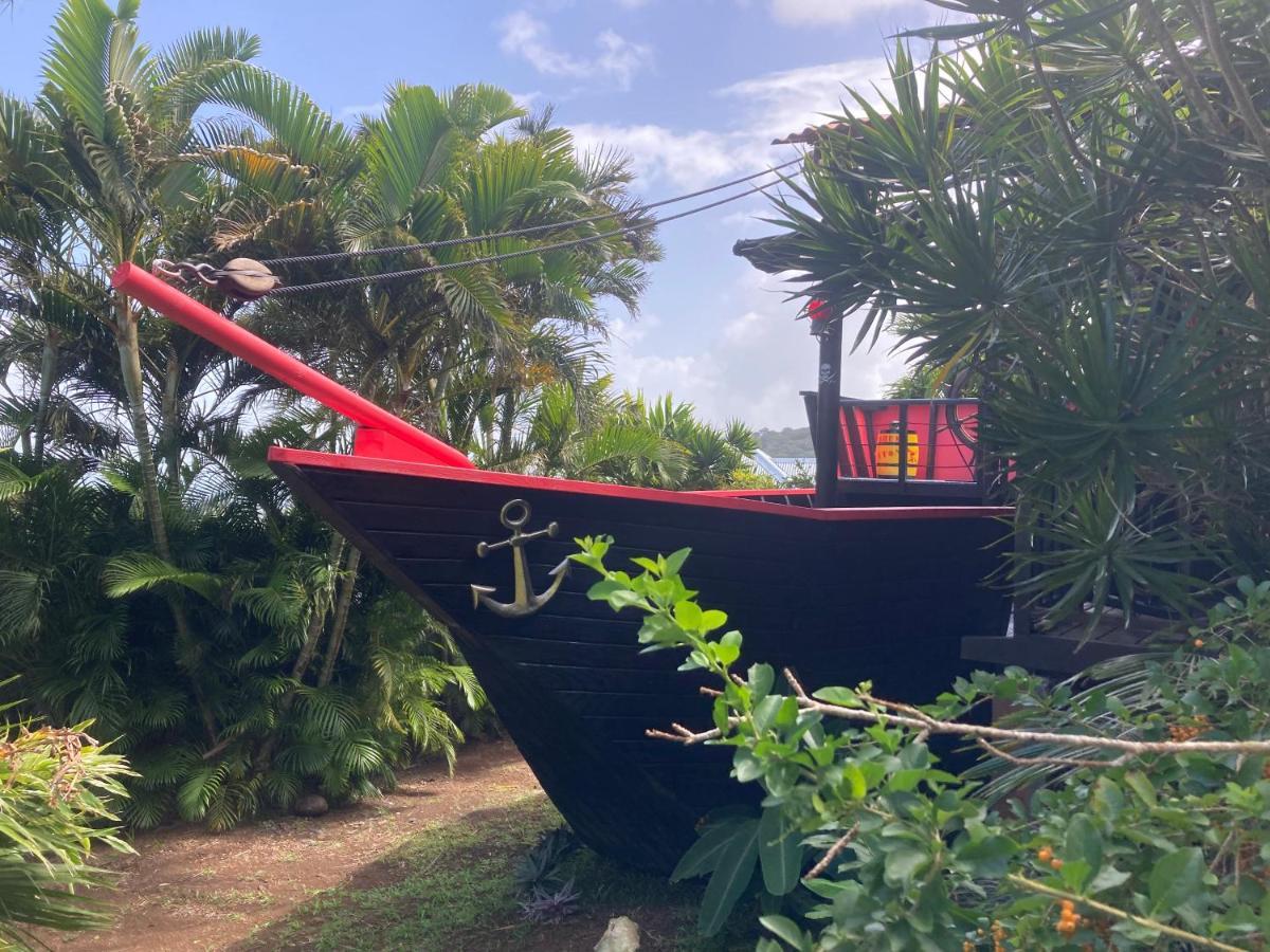 Piton Bungalows Ecolodges Deshaies Bagian luar foto
