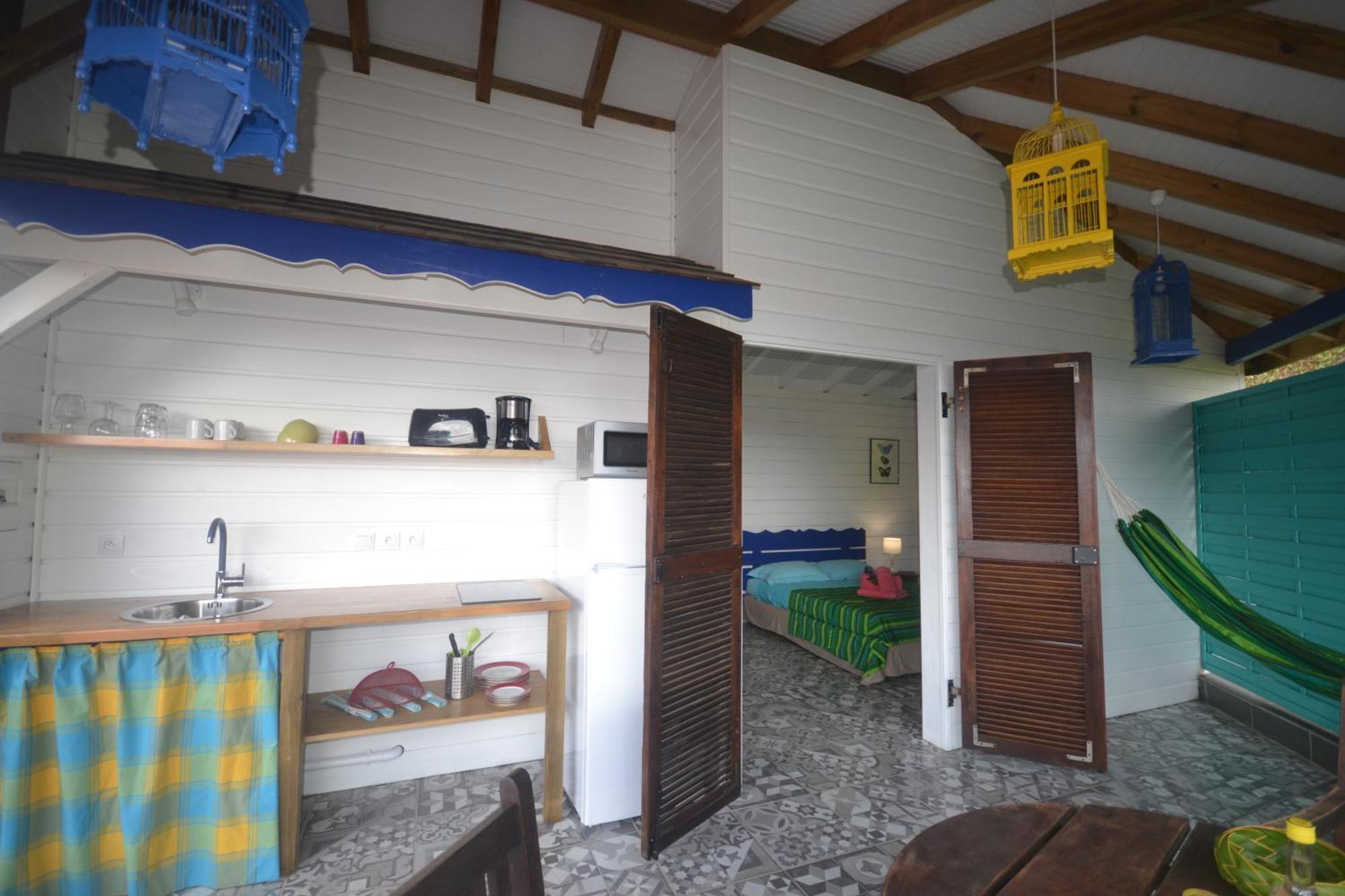 Piton Bungalows Ecolodges Deshaies Ruang foto