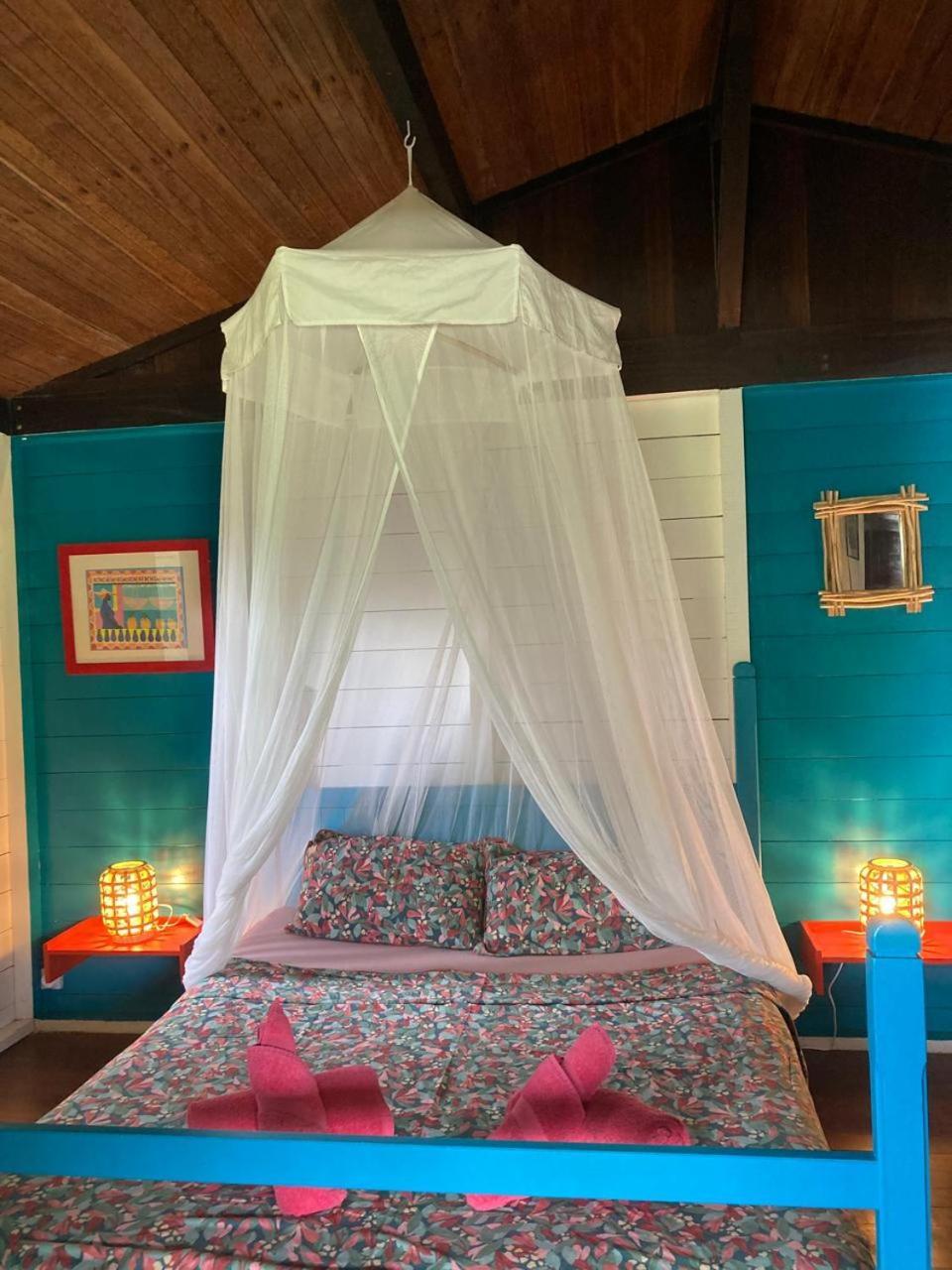 Piton Bungalows Ecolodges Deshaies Bagian luar foto